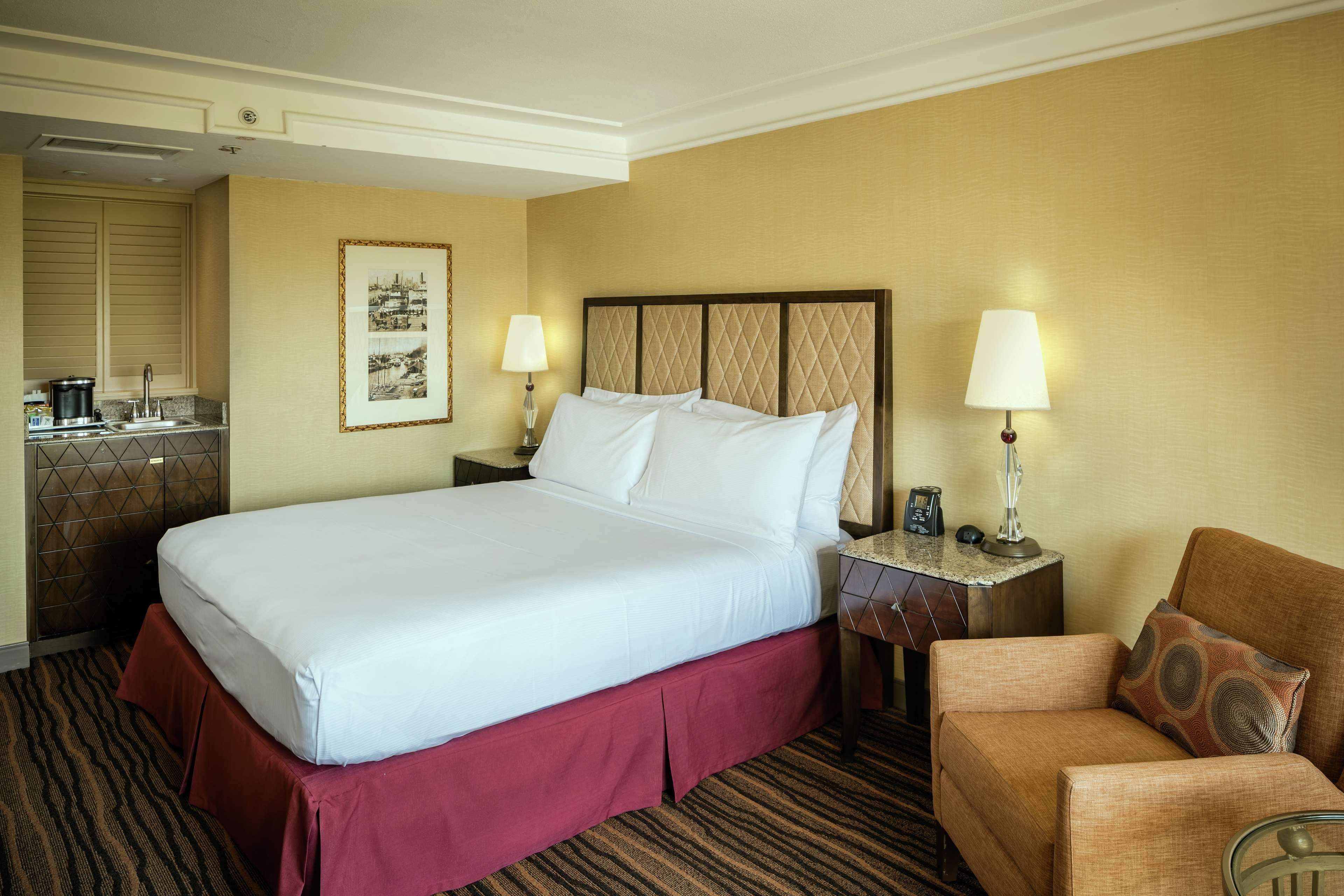 Hilton Stockton Hotel Exterior foto