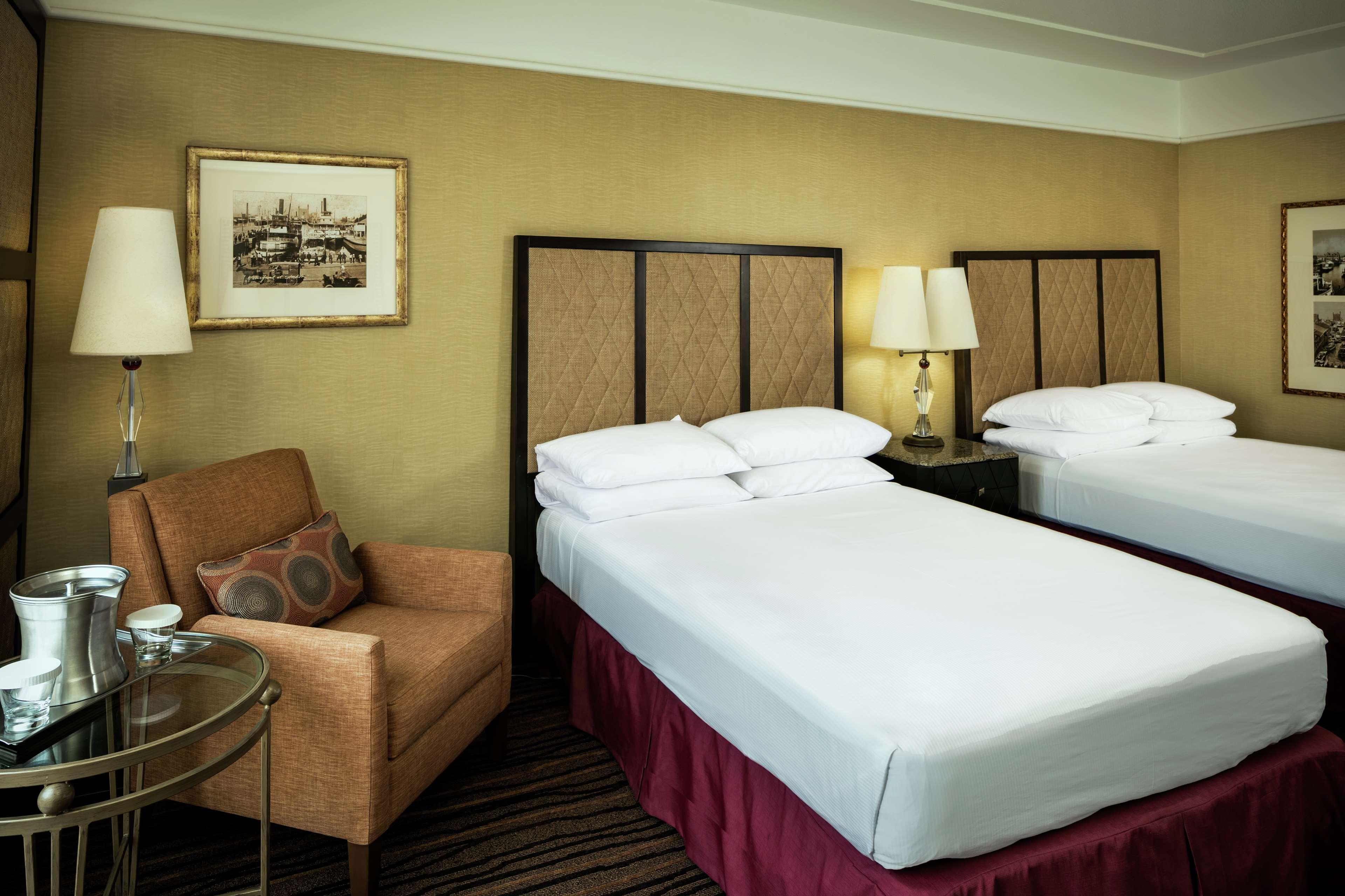 Hilton Stockton Hotel Exterior foto